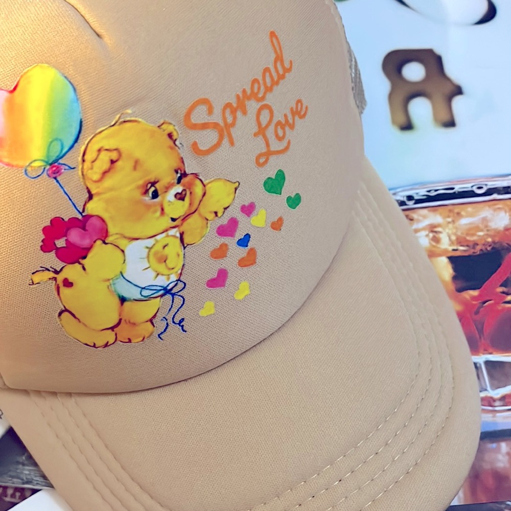 💕 🐻 💕• 🧢 PacSun x CareBear Luvin’ 🧢• 🐻💕🐻